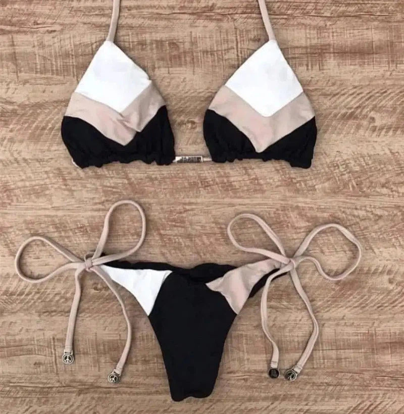 Floral print bikini-Black-3